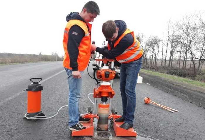 Скандал з перевіркою доріг: ДАСУ уклало угоду на 2,5 млн з приватником замість державних фахівців