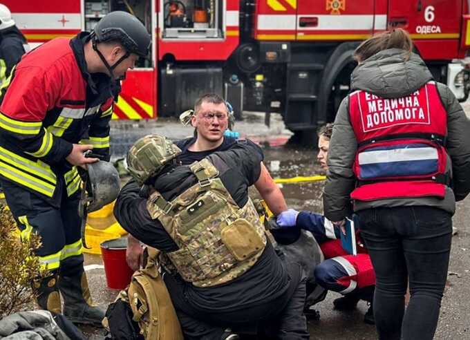 На Запоріжжі внаслідок обстрілу окупантів поранення отримали рятувальники