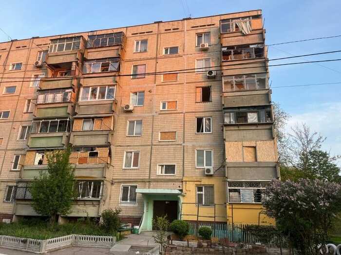 Росіяни обстріляли з "Градів" Нікопольщину: пошкоджено будинки та три підприємства
