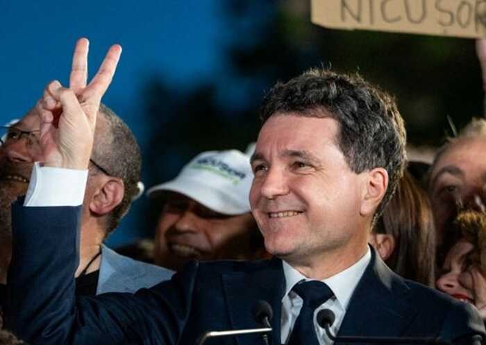 Проєвропейський Нікушор Дан став новим президентом Румунії
