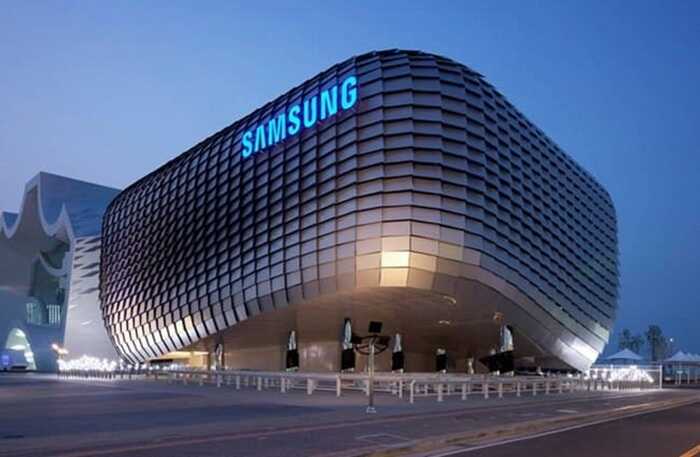 Компанія Samsung відмовилася від застосування металів російського походження у своїй продукції