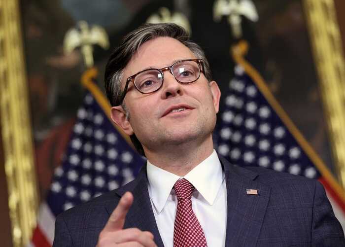 Спікер Палати представників США Джонсон заявив про підтримку нових санкцій проти РФ