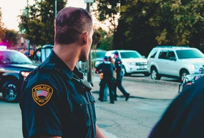 У США чоловік намагався домогтися депортації свідка у власній справі, надсилаючи погрози Дональду Трампу від його імені