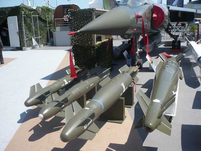 Сили оборони авіабомбою AASM Hammer уразили склад боєприпасів росіян