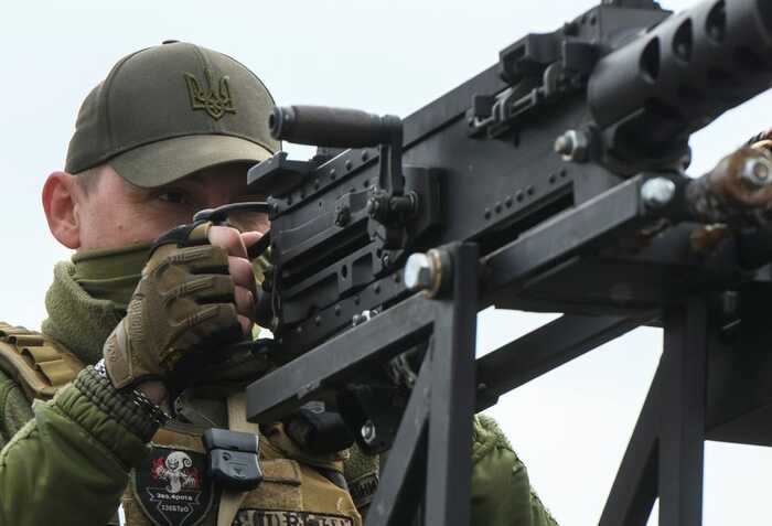 Сили ППО знешкодили 49 із 63 безпілотників, якими росіяни з вечора атакували Україну